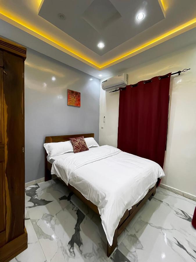 Villa Adja Nafy A Saly Gandigal Buitenkant foto